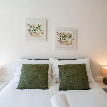 Winston By Horizon Holiday home *