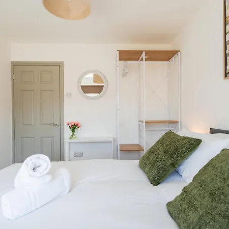 Winston By Horizon Holiday home